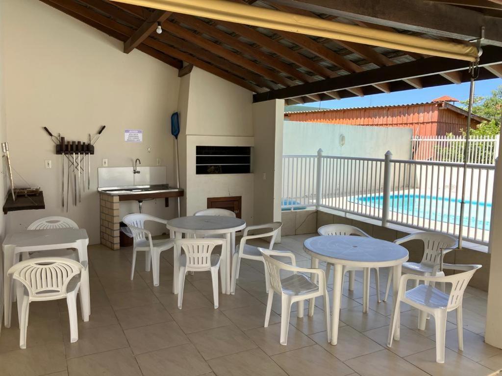 Townhouse Composta Por 4 Triplex Duas A Duas Quadras Do Mar *