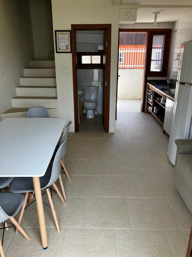 Townhouse Composta Por 4 Triplex Duas A Duas Quadras Do Mar Barra de Ibiraquera