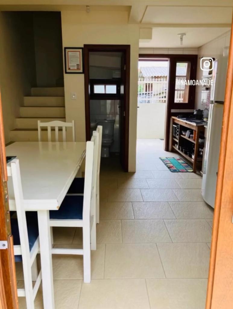 Townhouse Composta Por 4 Triplex Duas A Duas Quadras Do Mar *