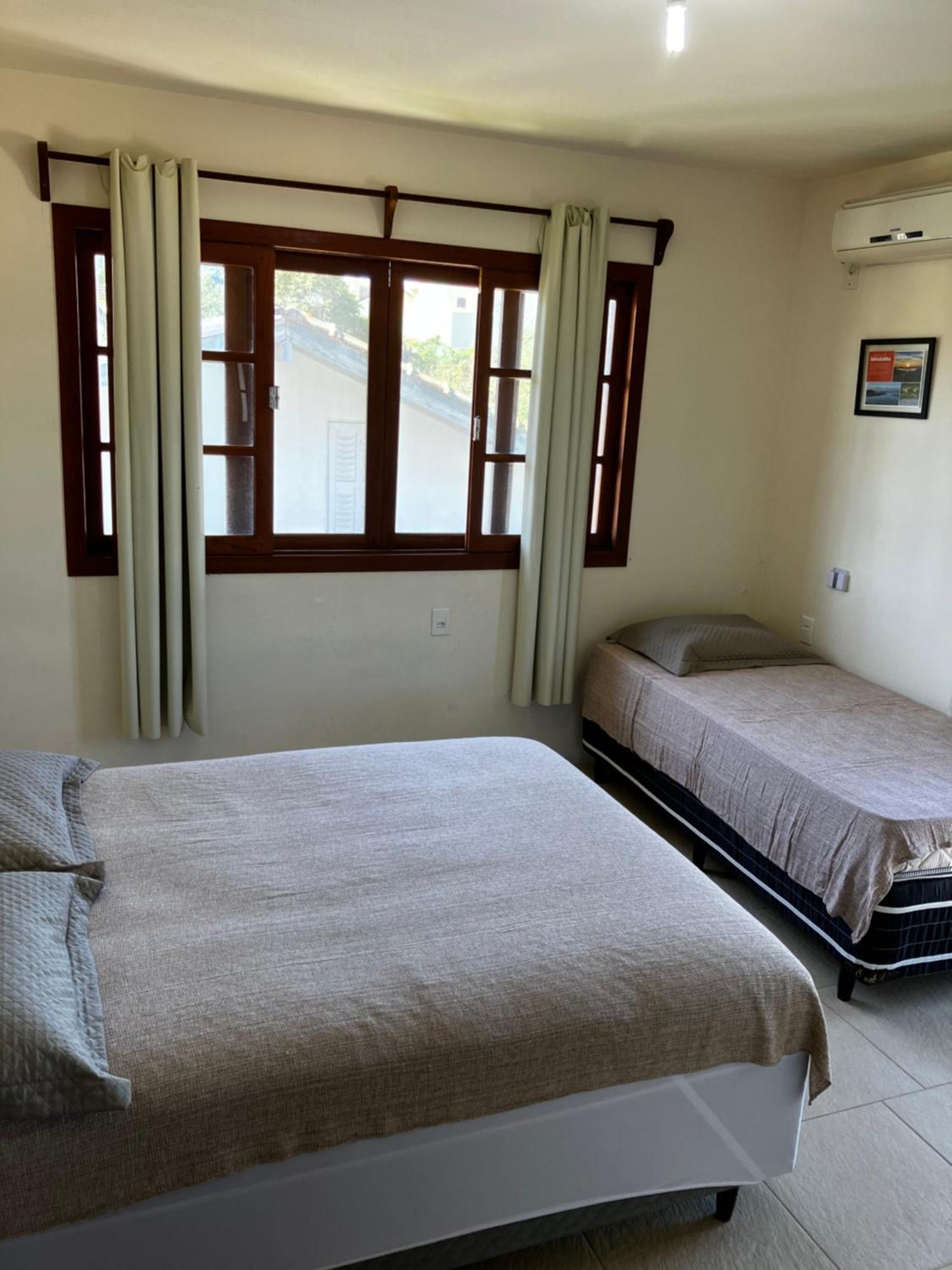 Townhouse Composta Por 4 Triplex Duas A Duas Quadras Do Mar Apartment
